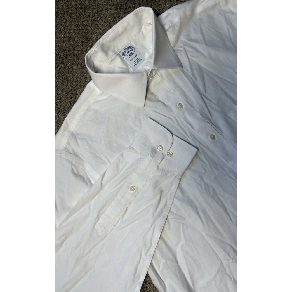Brooks Brothers 1818 Mens 16-34/35 Button Up Non-Iron Long Sleeve Shirt White